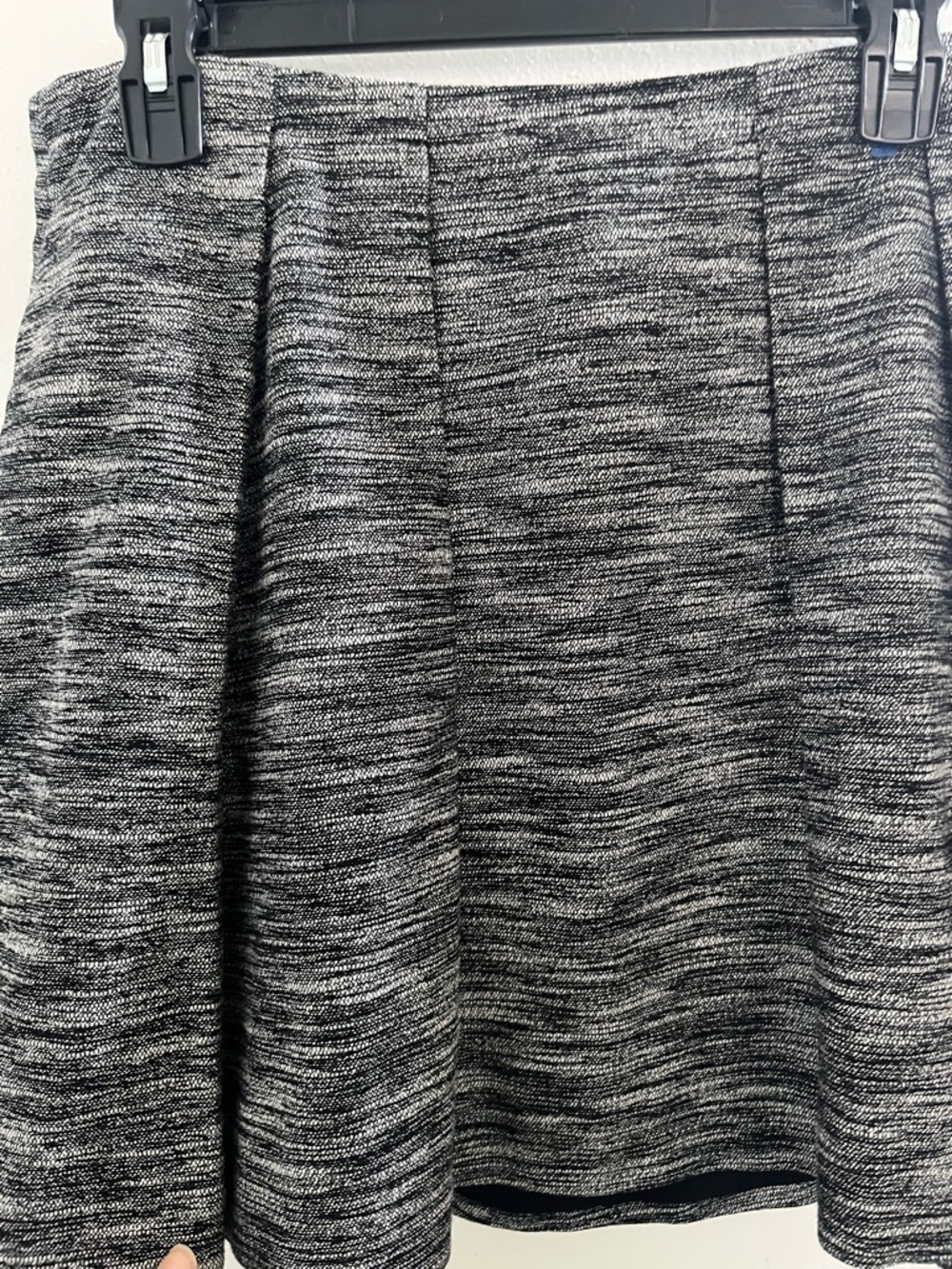 Madewell Gray Textured Pleated Skirt - Classic Women's Skirt - Picture 8 of 8